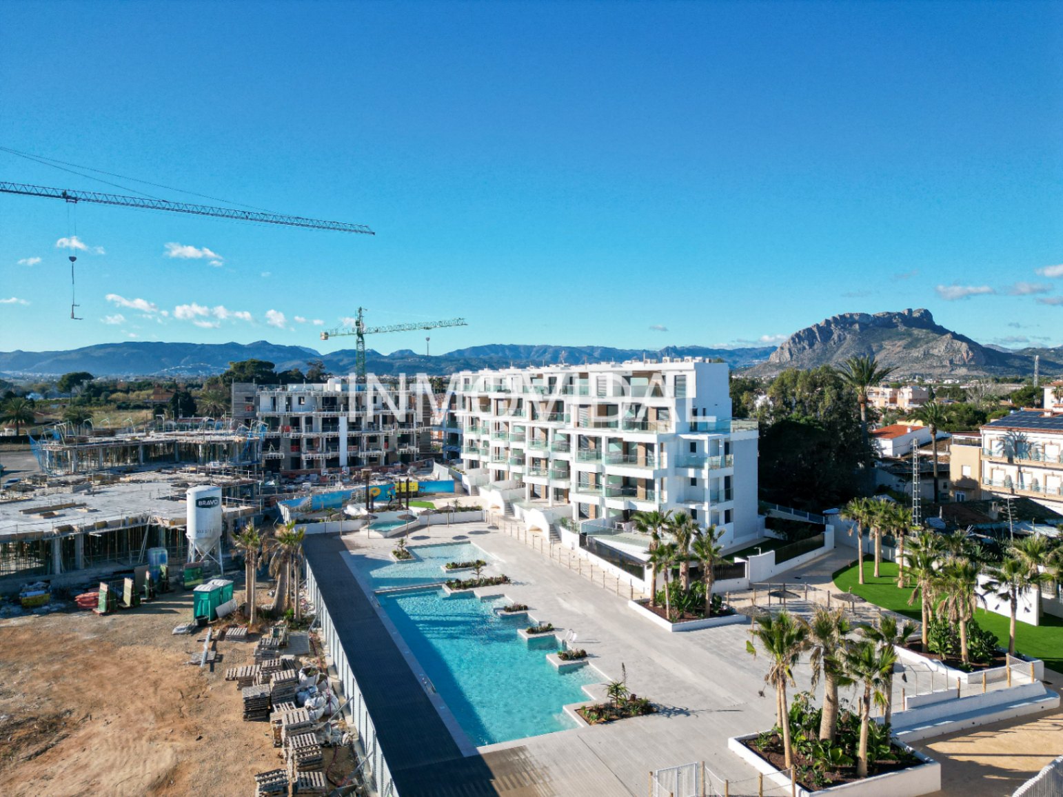 Apartamento en primera línea de playa. Residencial El Estanyo Villa Romana