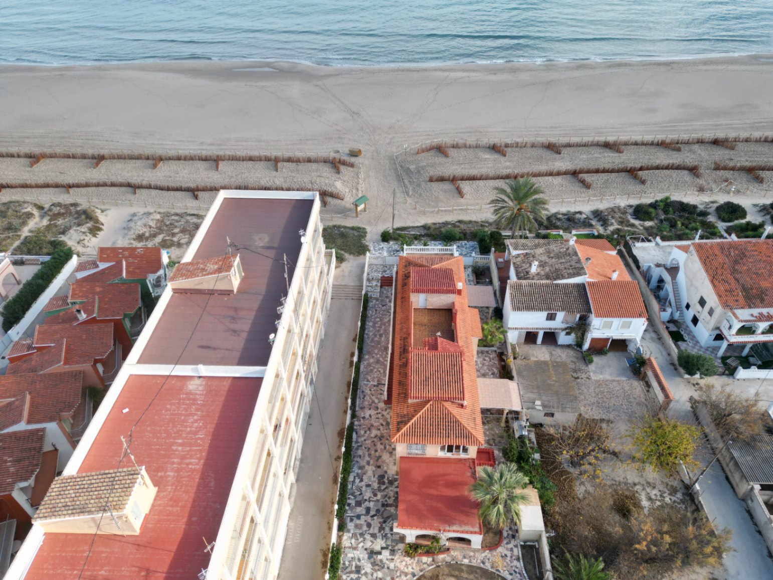 Chalet frontal al mar en Playa Deveses