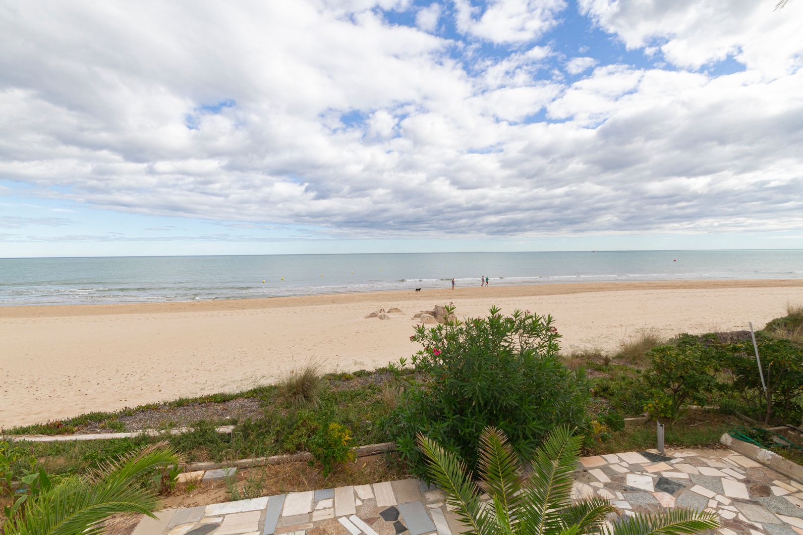 Chalet frontal al mar en Playa Deveses