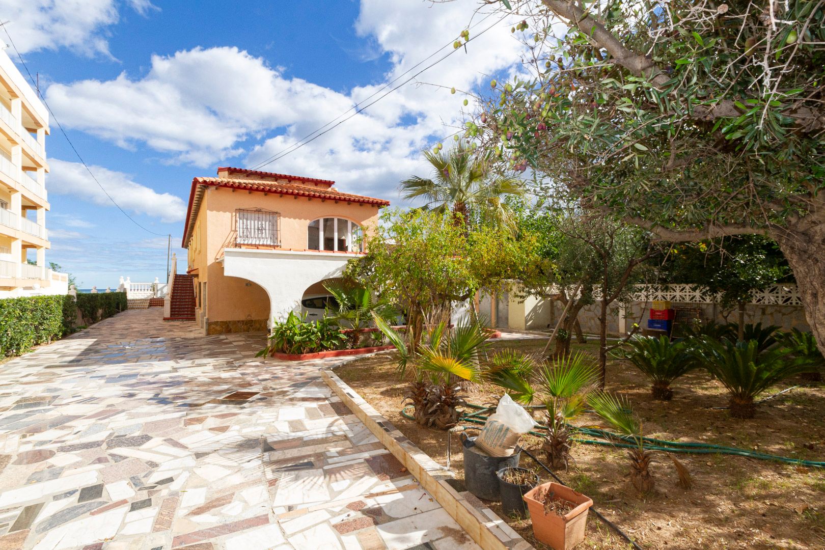 Chalet frontal al mar en Playa Deveses